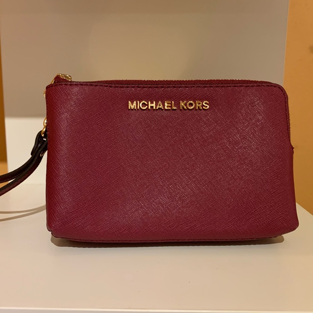 Michael Kors Wristlet Red/Burgundy